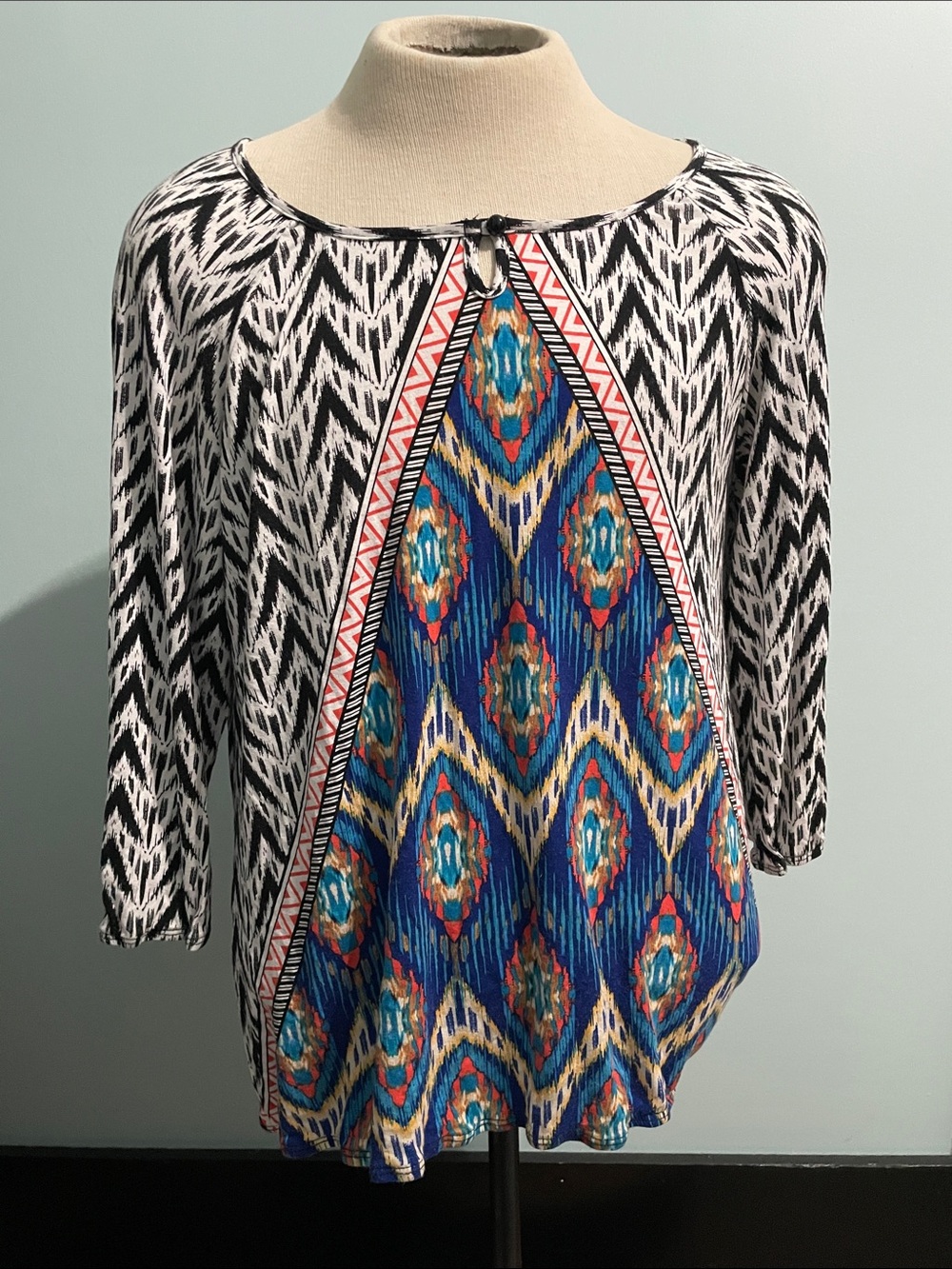 Chicos Blouse Size 2 Floral Quarter Sleeve